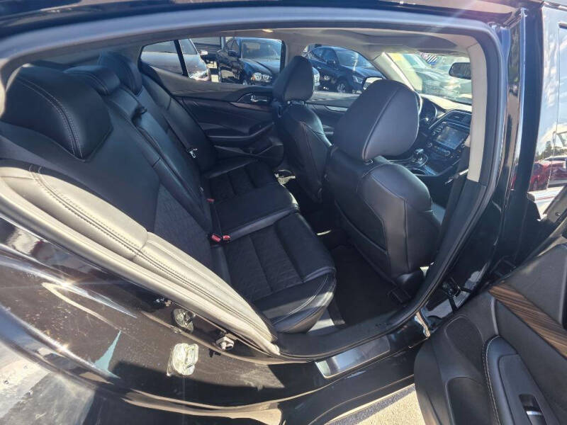 2017 Nissan Maxima Platinum