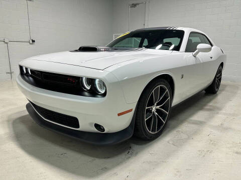 2016 Dodge Challenger 392 HEMI Scat Pack Shaker