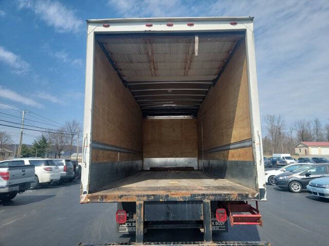 2015 Freightliner M2 106