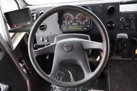 2015 Freightliner MT45 Chassis