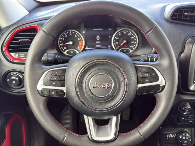 2023 Jeep Renegade Trailhawk