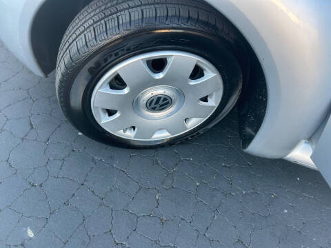 2003 Volkswagen New Beetle GL