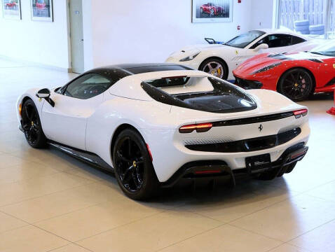 2025 Ferrari 296 GTS