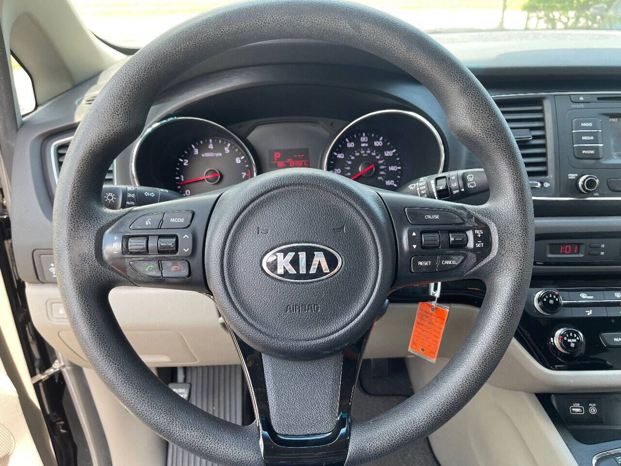 2016 KIA Sedona Minivan - $11,900