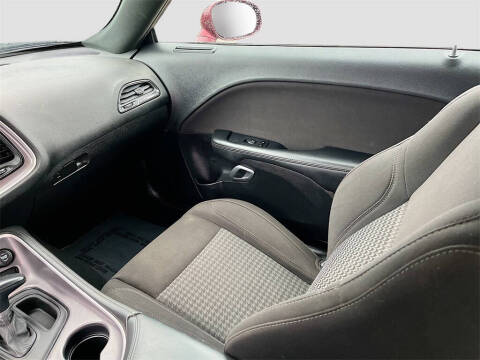 2020 Dodge Challenger SXT