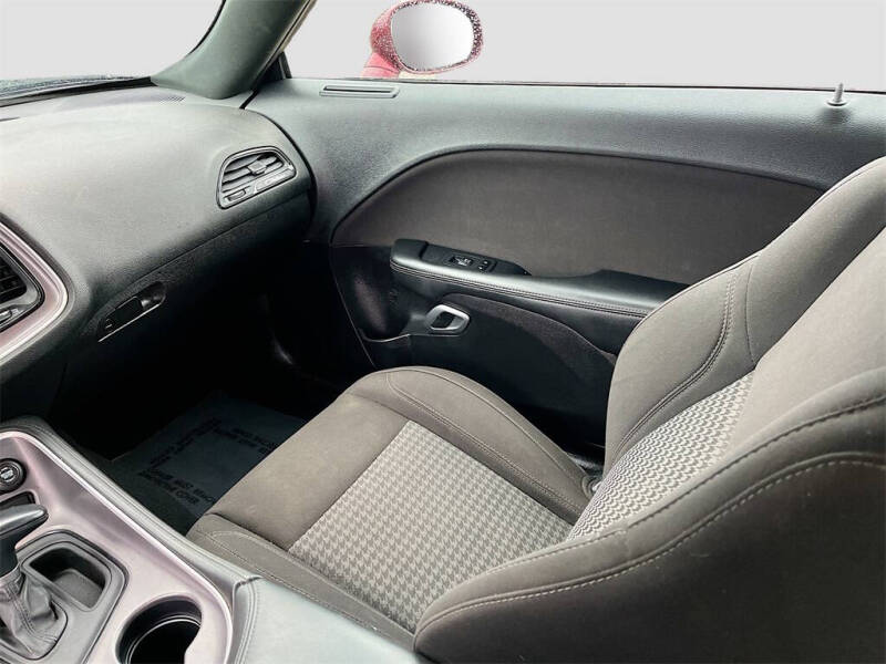 2020 Dodge Challenger SXT