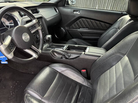 2010 Ford Mustang V6 Premium