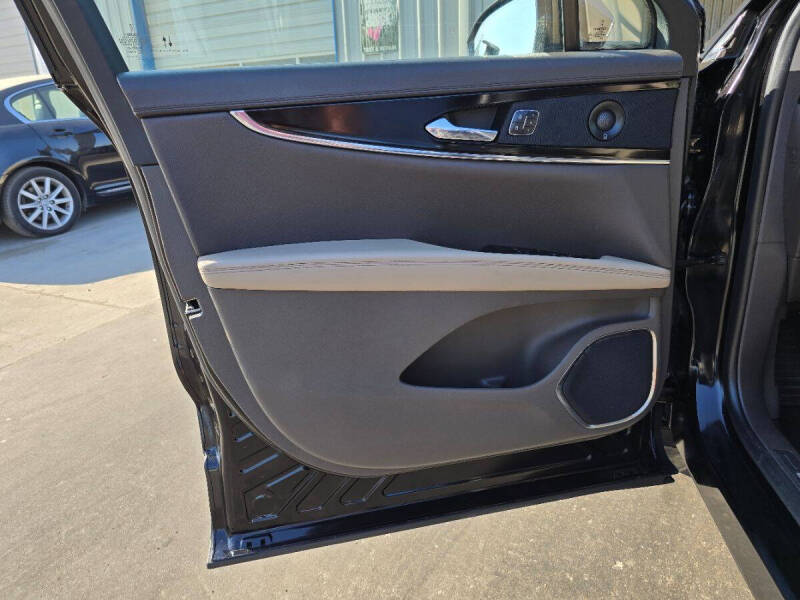 2021 Lincoln Nautilus Reserve