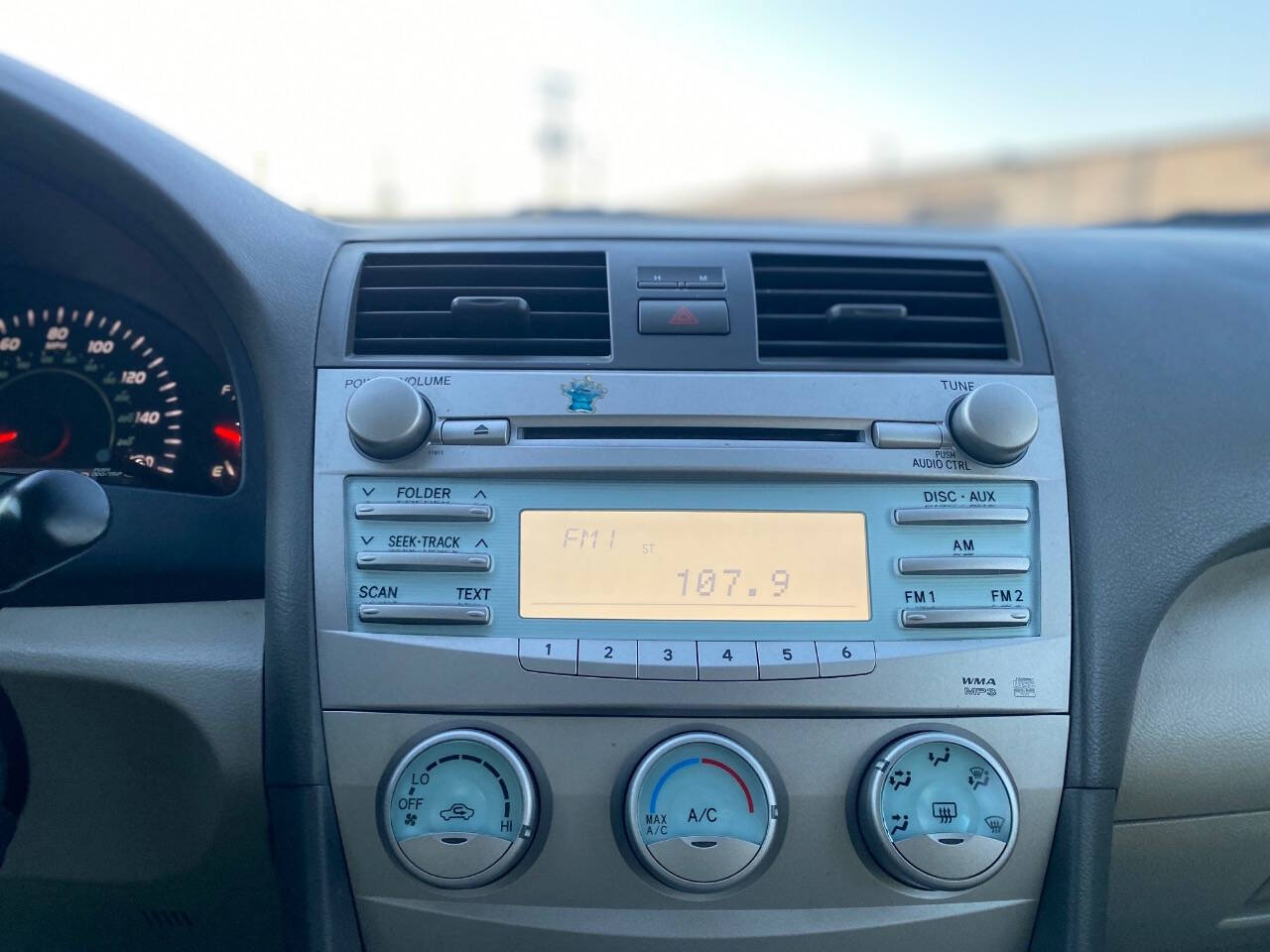 2007 Toyota Camry for sale at Ideal Cars LLC in Skokie, IL