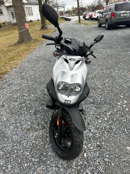 2022 Scooter R50 for sale at Ricart Auto Sales LLC in Myerstown PA