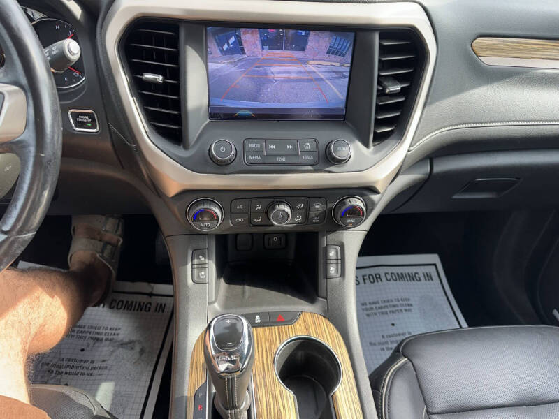 2017 GMC Acadia Denali