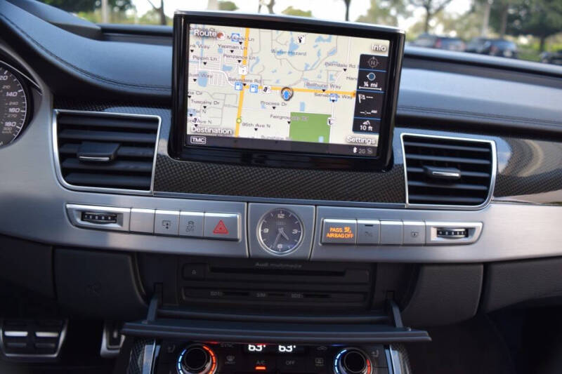 2015 Audi S8 4.0T quattro