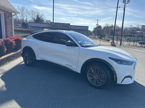 2021 Ford Mustang Mach-E Premium