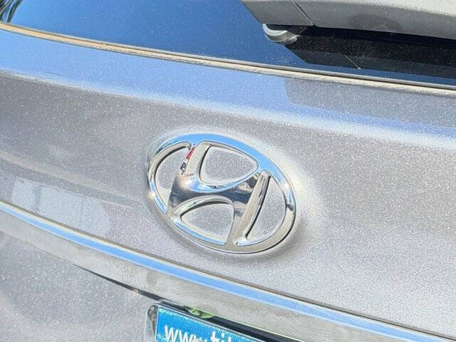 2019 Hyundai Santa Fe SE 2.4L