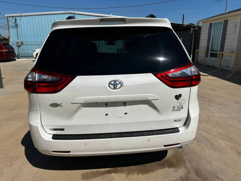 2020 Toyota Sienna