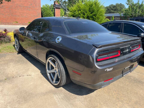 2015 Dodge Challenger SXT