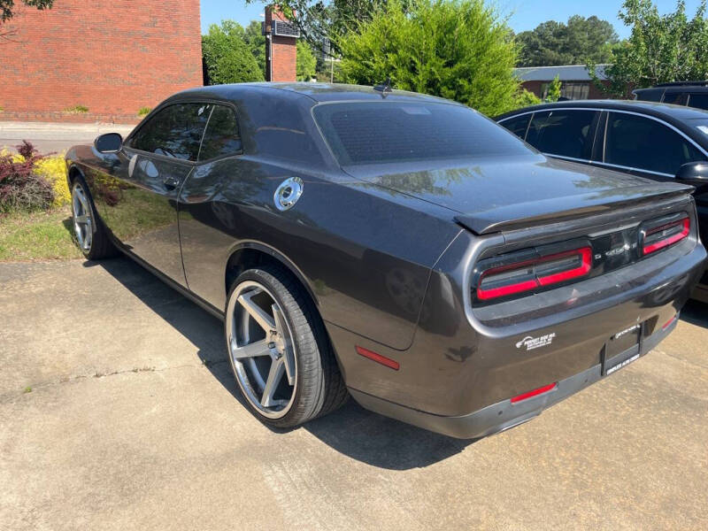 2015 Dodge Challenger SXT