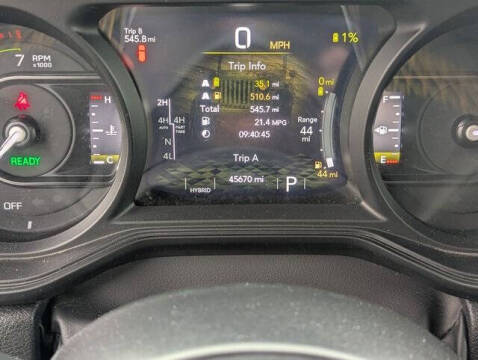 2024 Jeep Wrangler Sahara 4xe