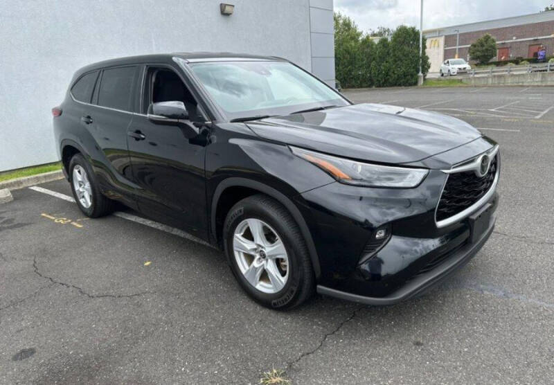 2022 Toyota Highlander for sale at MFG Prestige Auto Group in Paterson NJ