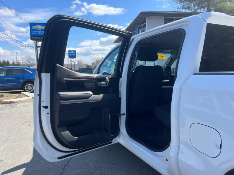 2025 GMC Sierra 1500 Elevation Standard