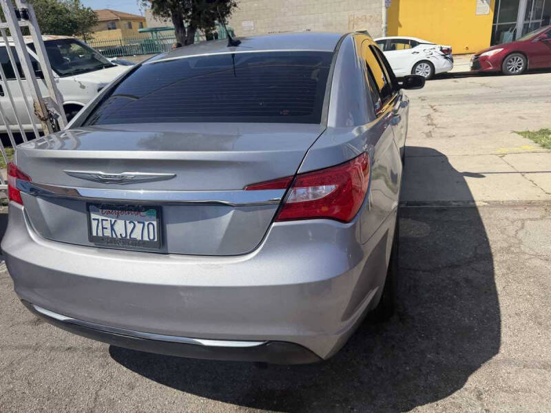 2014 Chrysler 200 LX
