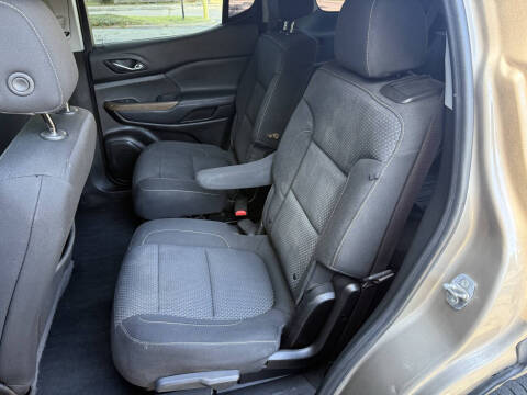 2022 GMC Acadia SLE