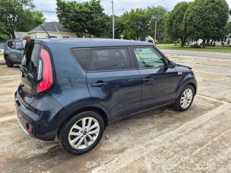 2018 Kia Soul +