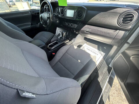 2019 Toyota Tacoma SR