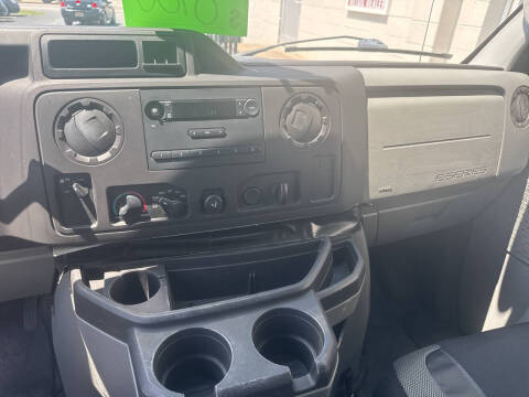 2009 Ford E-Series E-250