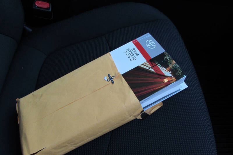 2020 Toyota RAV4 Hybrid LE