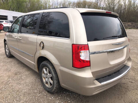 2012 Chrysler Town and Country Touring