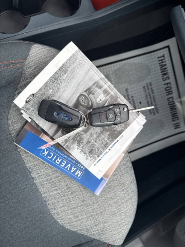 2022 Ford Maverick XL