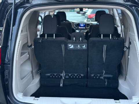 2017 Chrysler Pacifica Touring