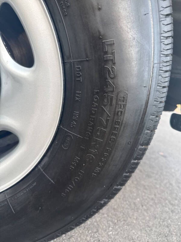 2023 Chevrolet Express 2500