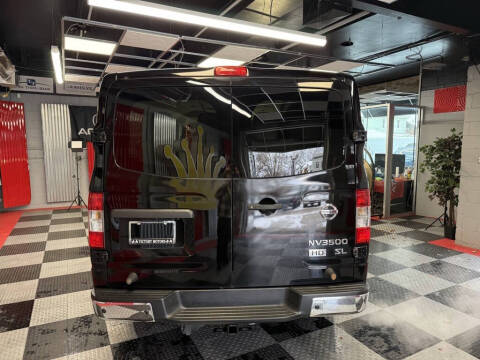 2016 Nissan NV 3500 HD SL