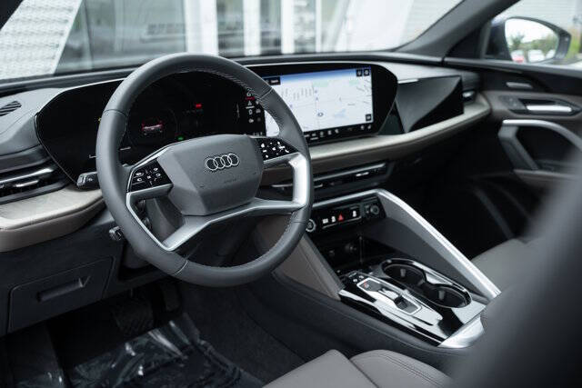 2025 Audi Q5 quattro Premium Plus TFSI