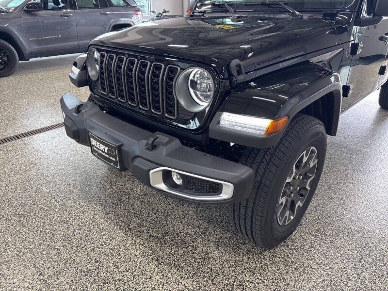 2026 Jeep Gladiator Sahara