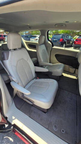 2020 Chrysler Pacifica Touring L