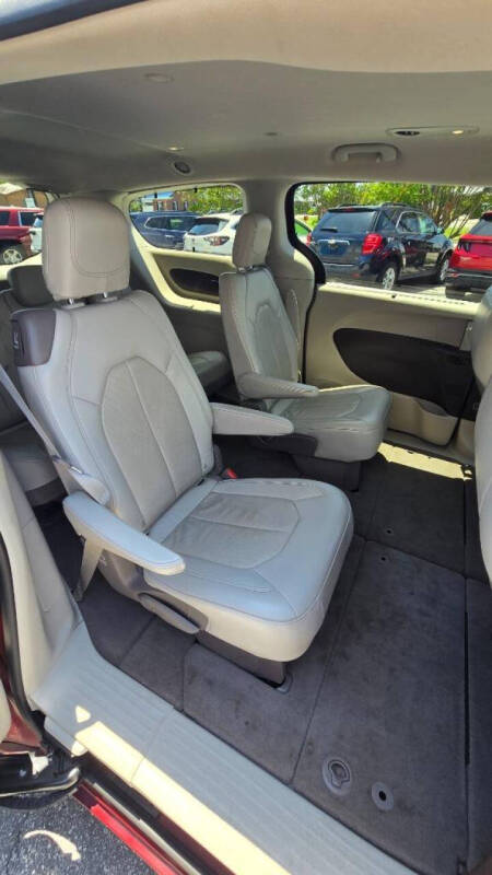 2020 Chrysler Pacifica Touring L