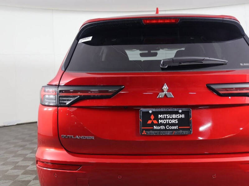 2026 Mitsubishi Outlander SE