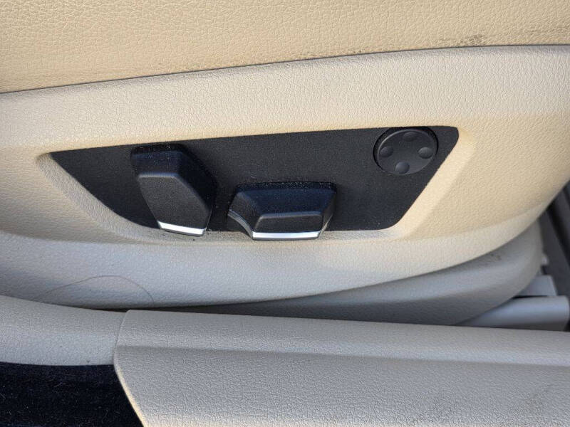 2011 BMW 5 Series 528i