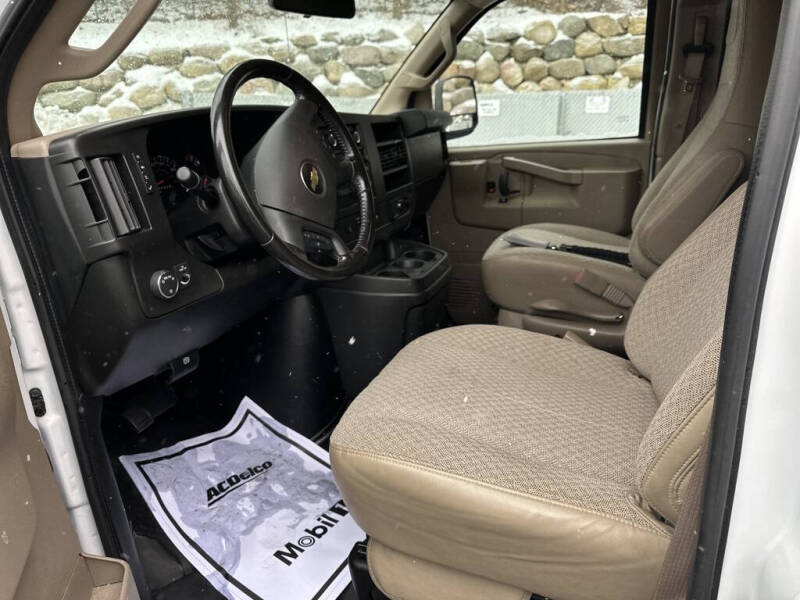 2021 Chevrolet Express 2500