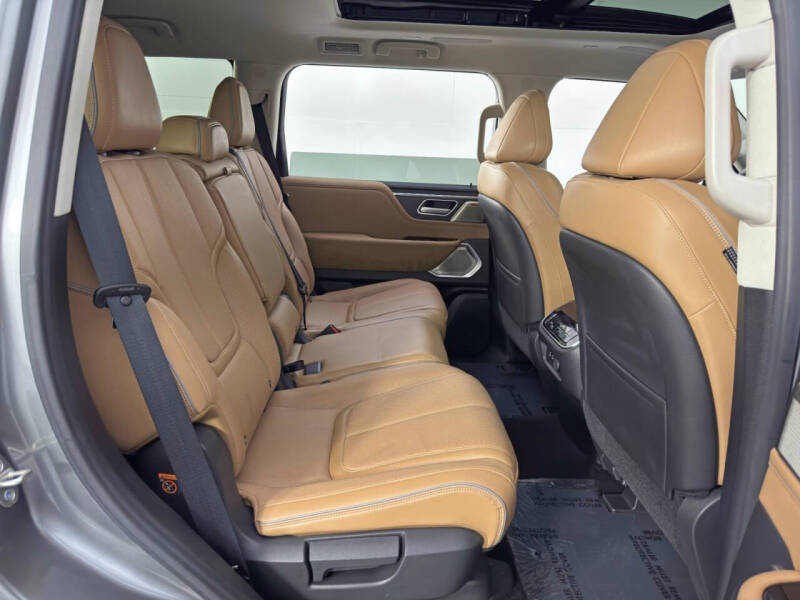 2025 Infiniti QX80 Sensory