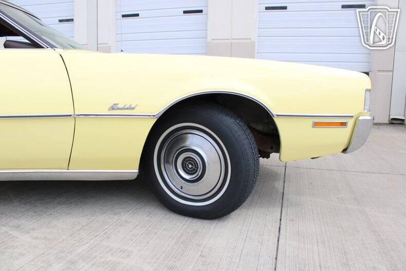 1972 Ford Thunderbird