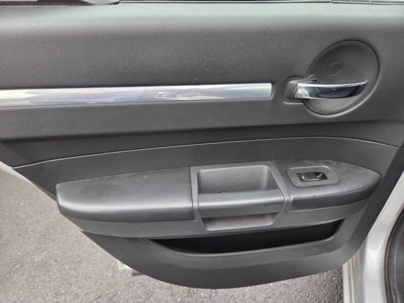 2009 Dodge Charger SE