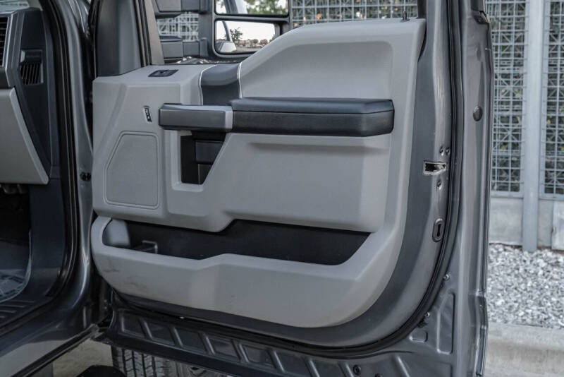 2022 Ford F-350 Super Duty XLT