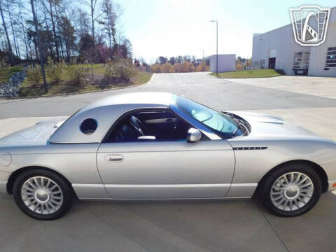 2004 Ford Thunderbird Deluxe