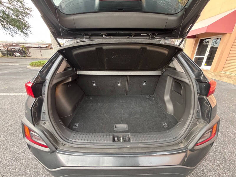 2020 Hyundai Kona SEL