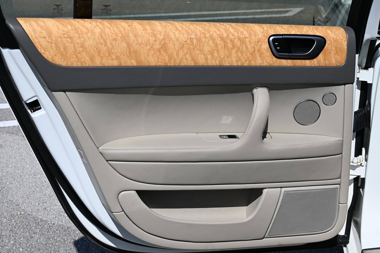 2012 Bentley Continental 21