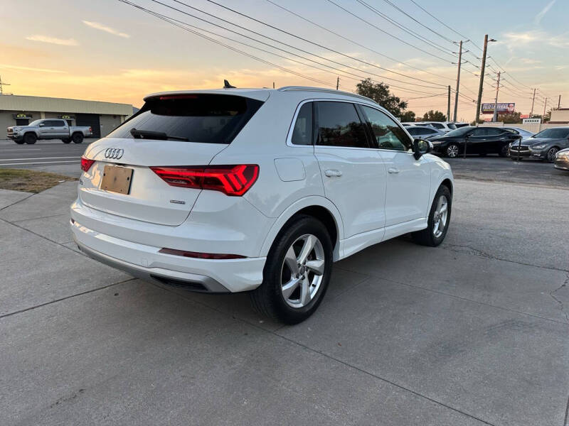 2019 Audi Q3 Premium photo 2